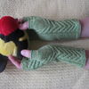 Staghorn_fingerless_gloves_-_thumbs1